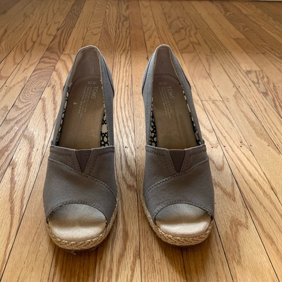 TOMS Espadrille Wedge Pump - Picture 4 of 7